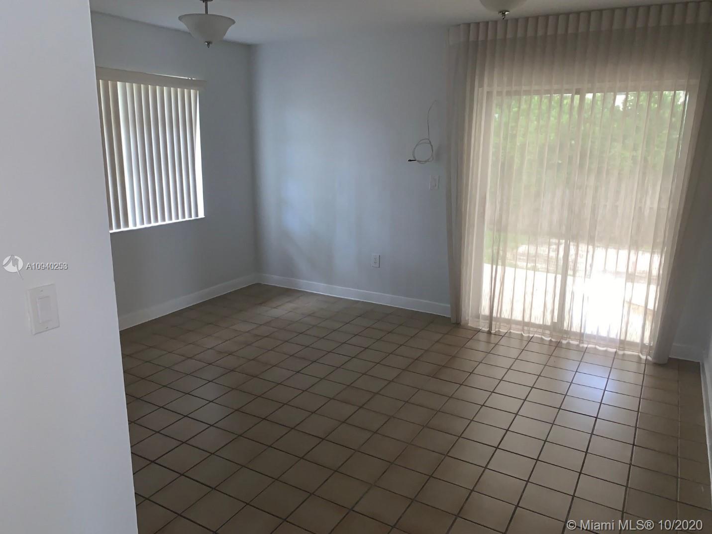 See details / 2828 sq. ft. $ 2020-10-09 0 Photo