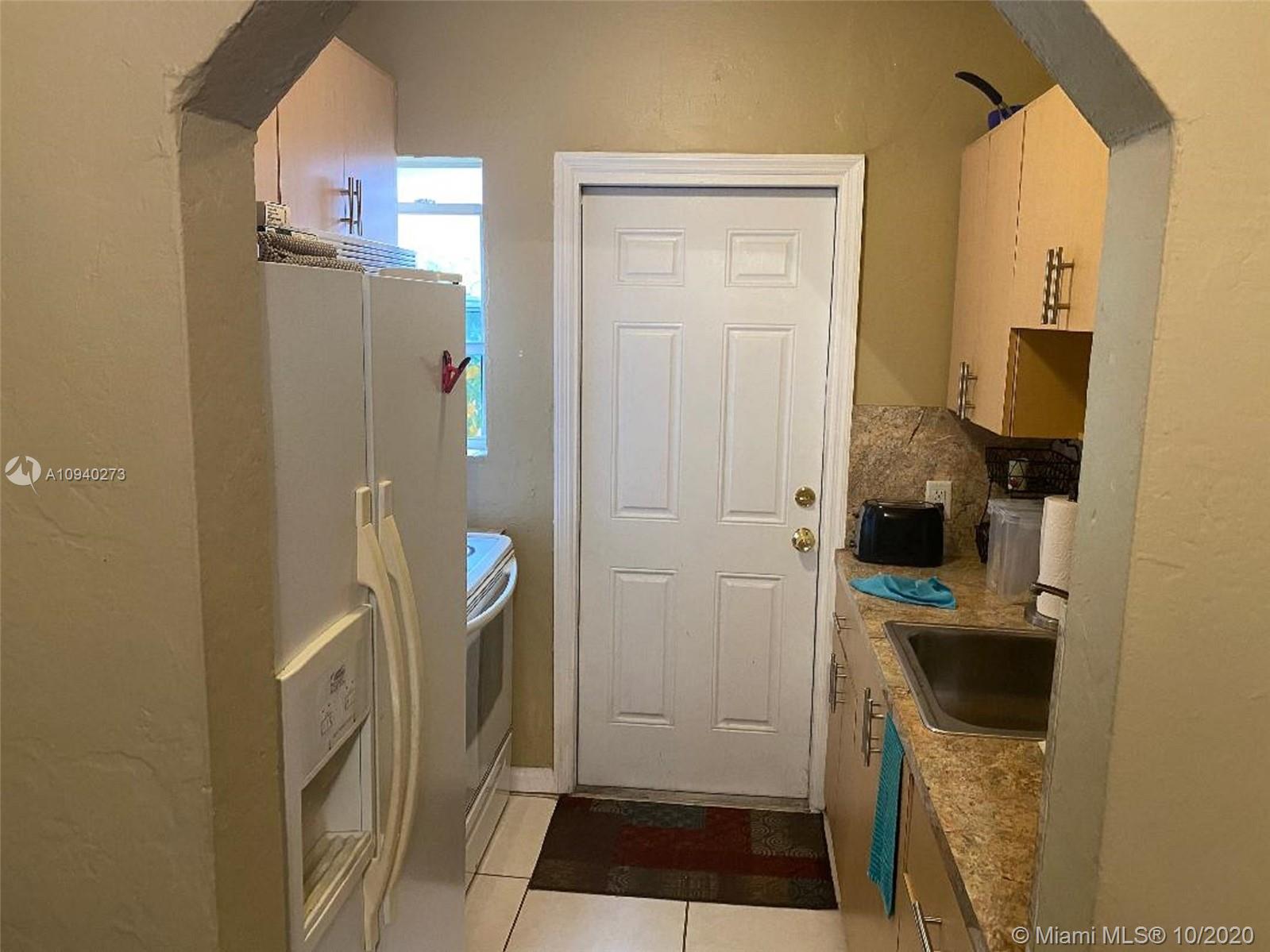 See details / 1400 sq. ft. $ 2020-12-22 0 Photo
