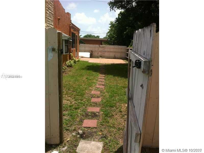 See details / sq. ft. $ 2020-10-09 0 Photo