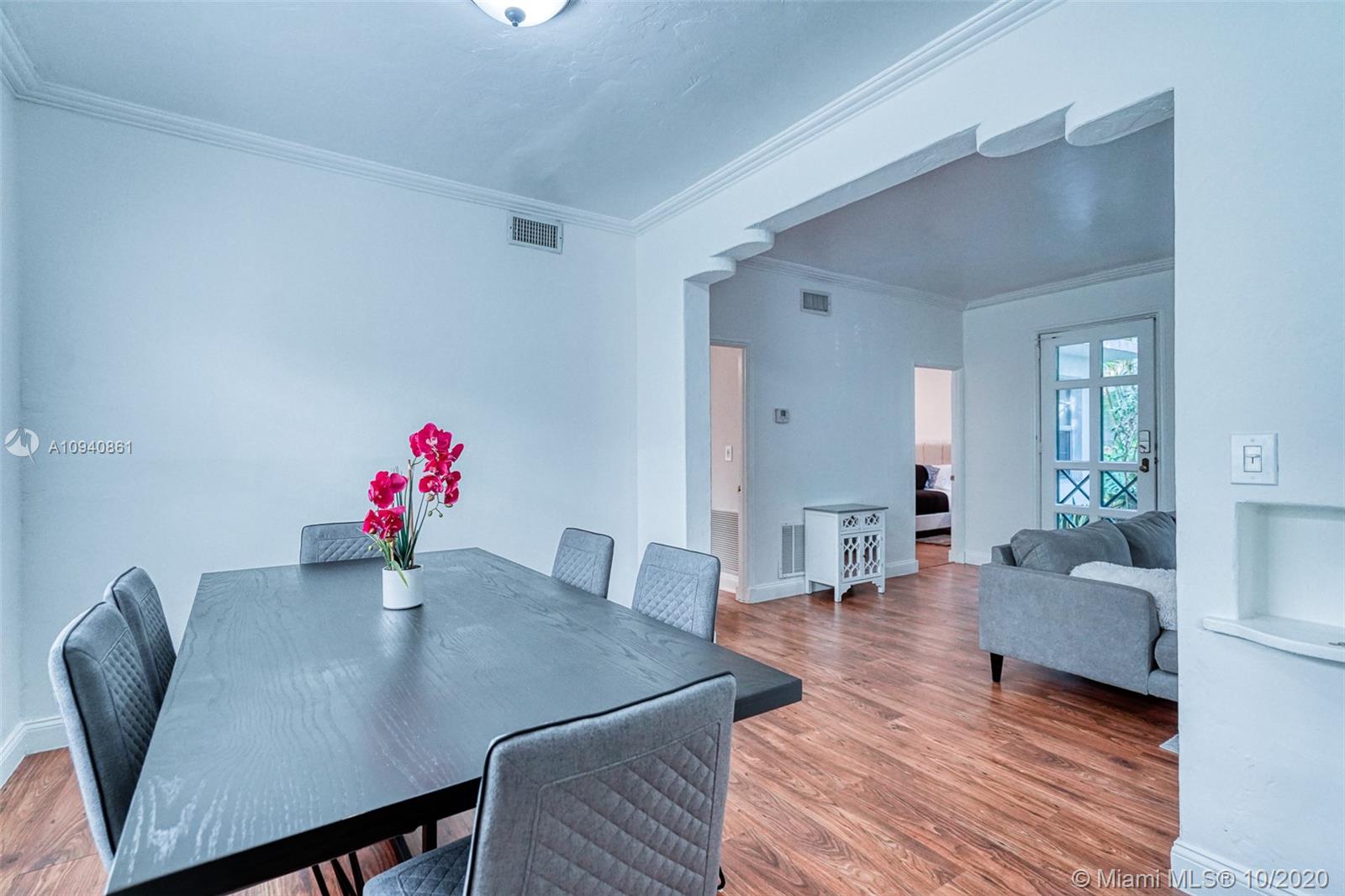 See details / 4478 sq. ft. $ 2020-12-12 0 Photo