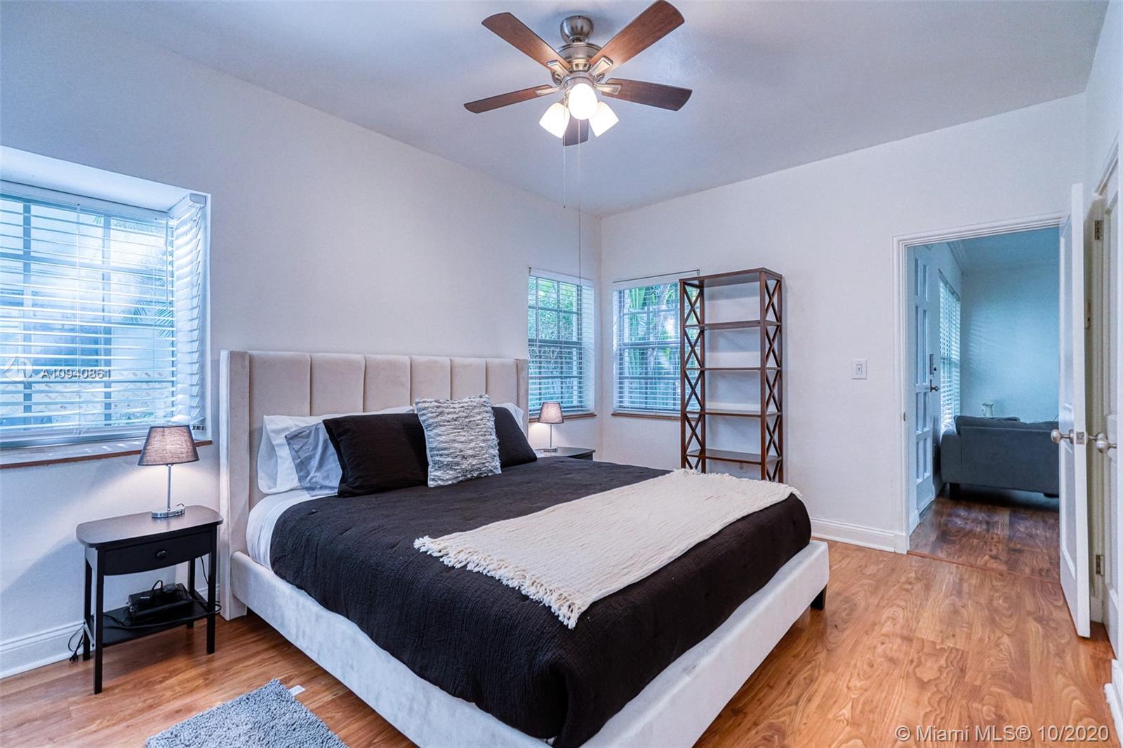 See details / 4478 sq. ft. $ 2020-12-12 0 Photo