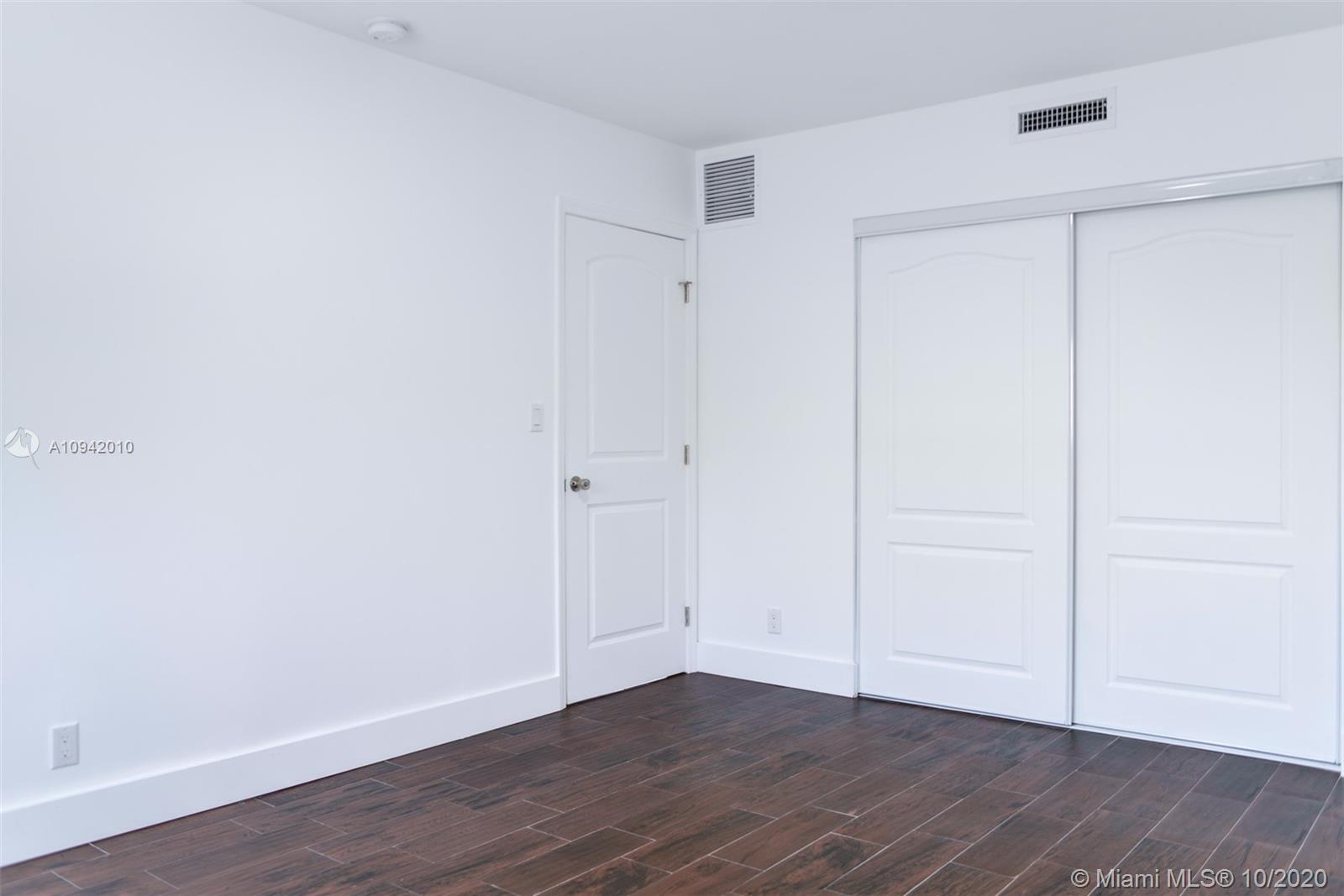 See details / 2995 sq. ft. $ 2021-01-07 0 Photo
