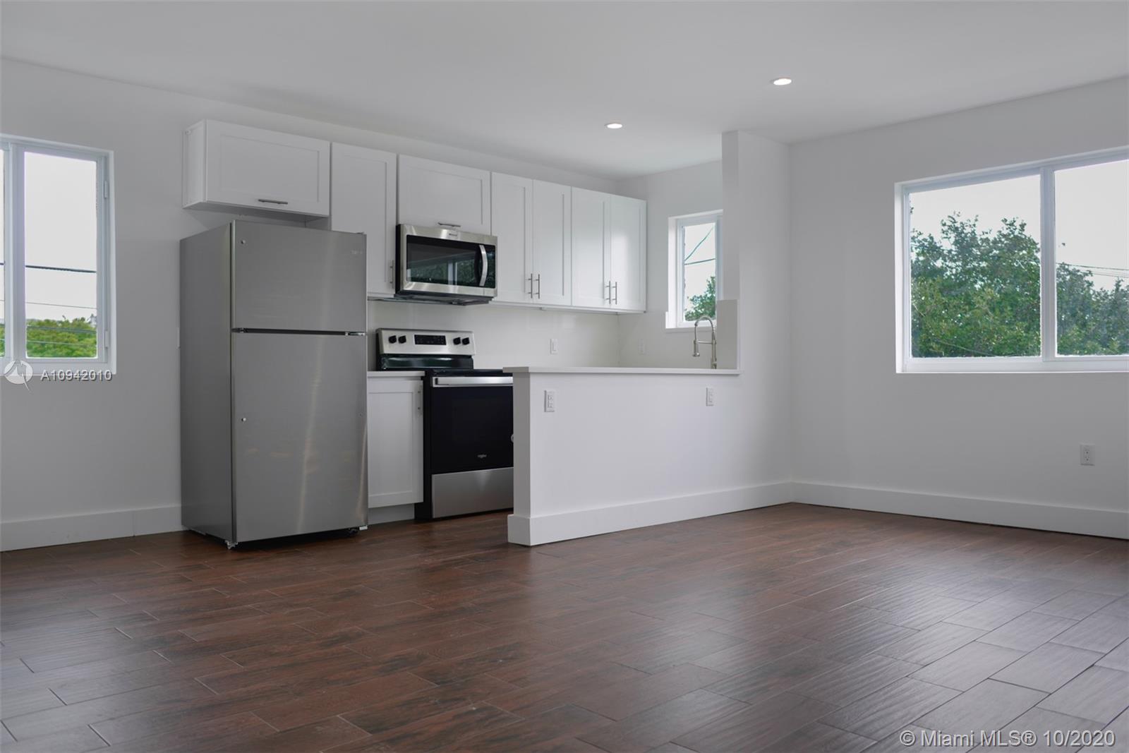 See details / 2995 sq. ft. $ 2021-01-07 0 Photo
