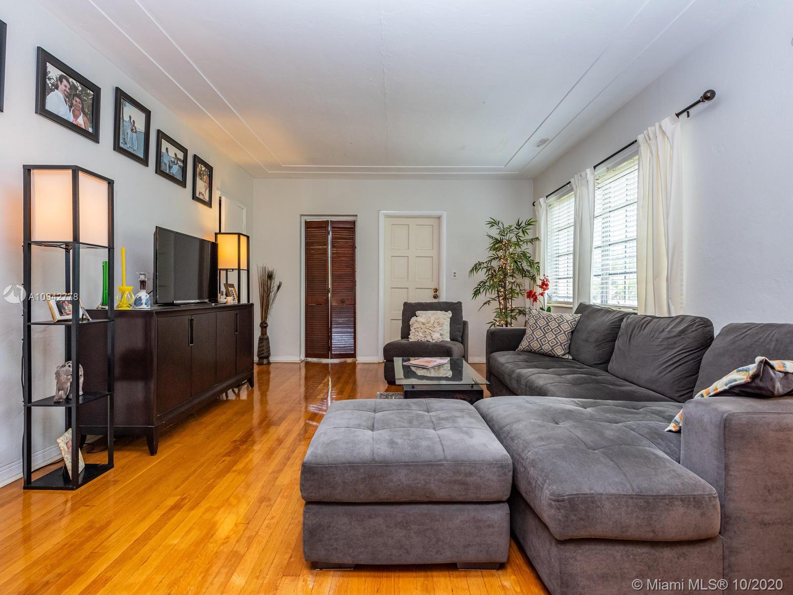 See details / 2130 sq. ft. $ 2020-11-05 0 Photo