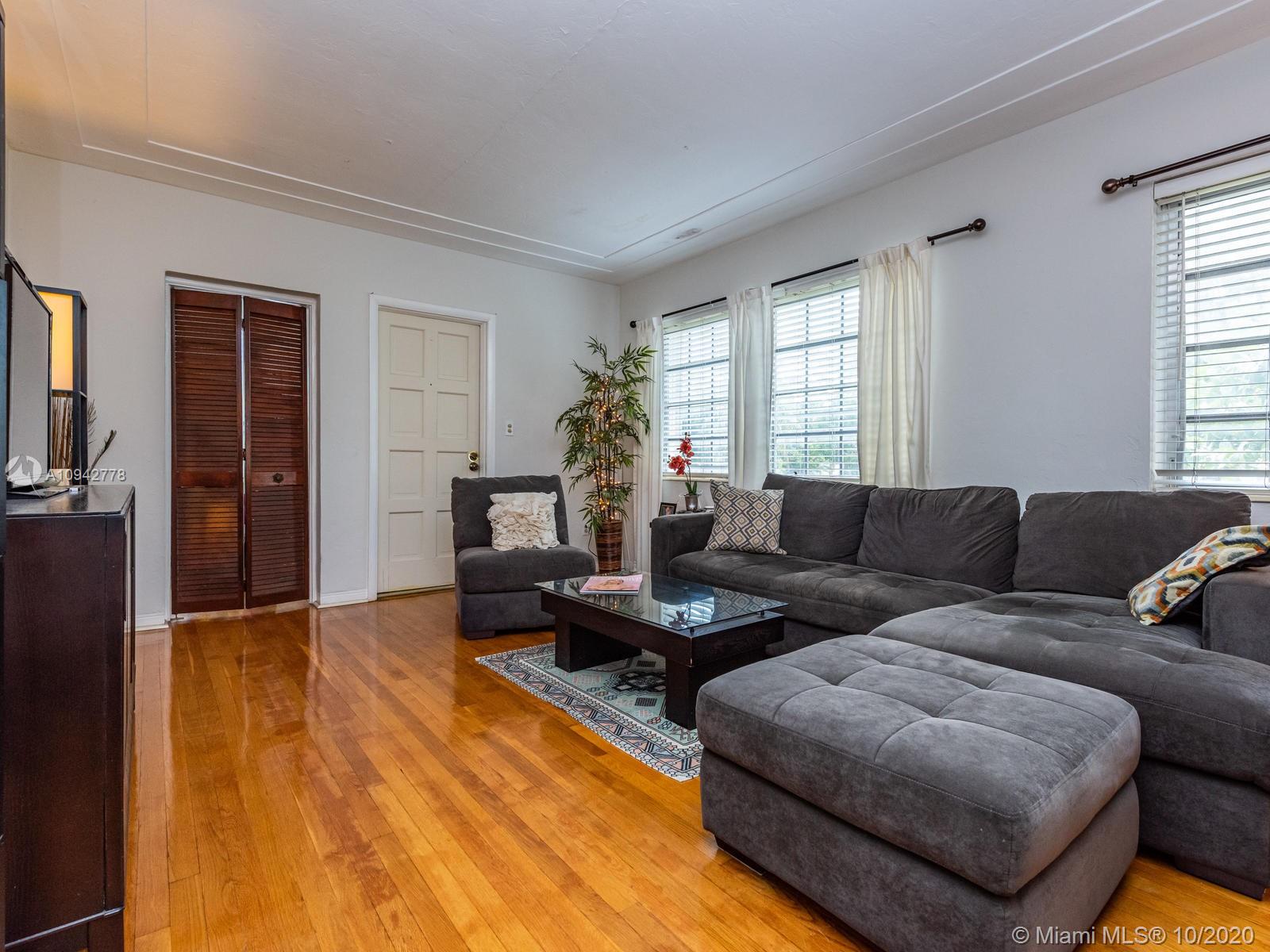 See details / 2130 sq. ft. $ 2020-11-05 0 Photo
