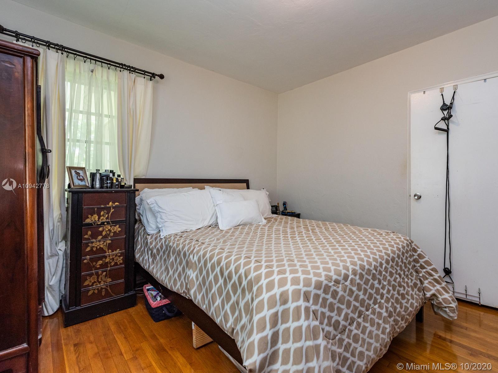 See details / 2130 sq. ft. $ 2020-11-05 0 Photo