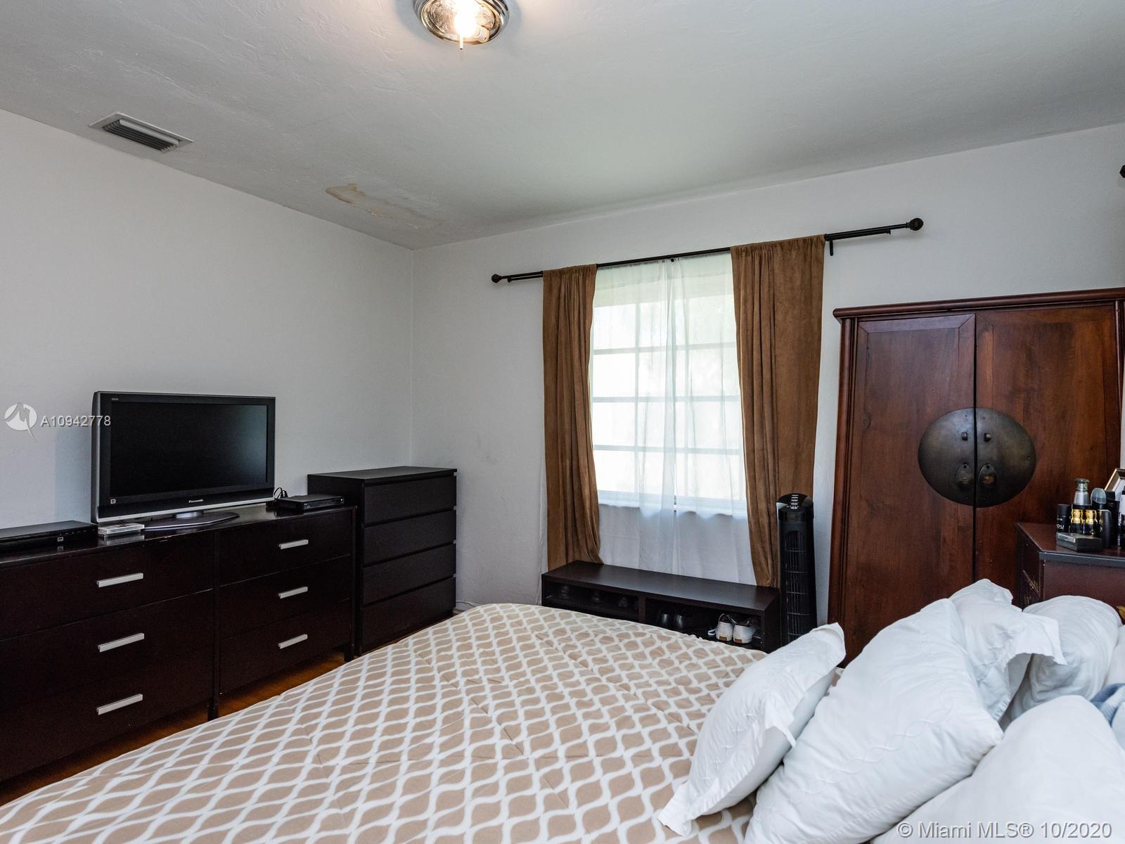 See details / 2130 sq. ft. $ 2020-11-05 0 Photo