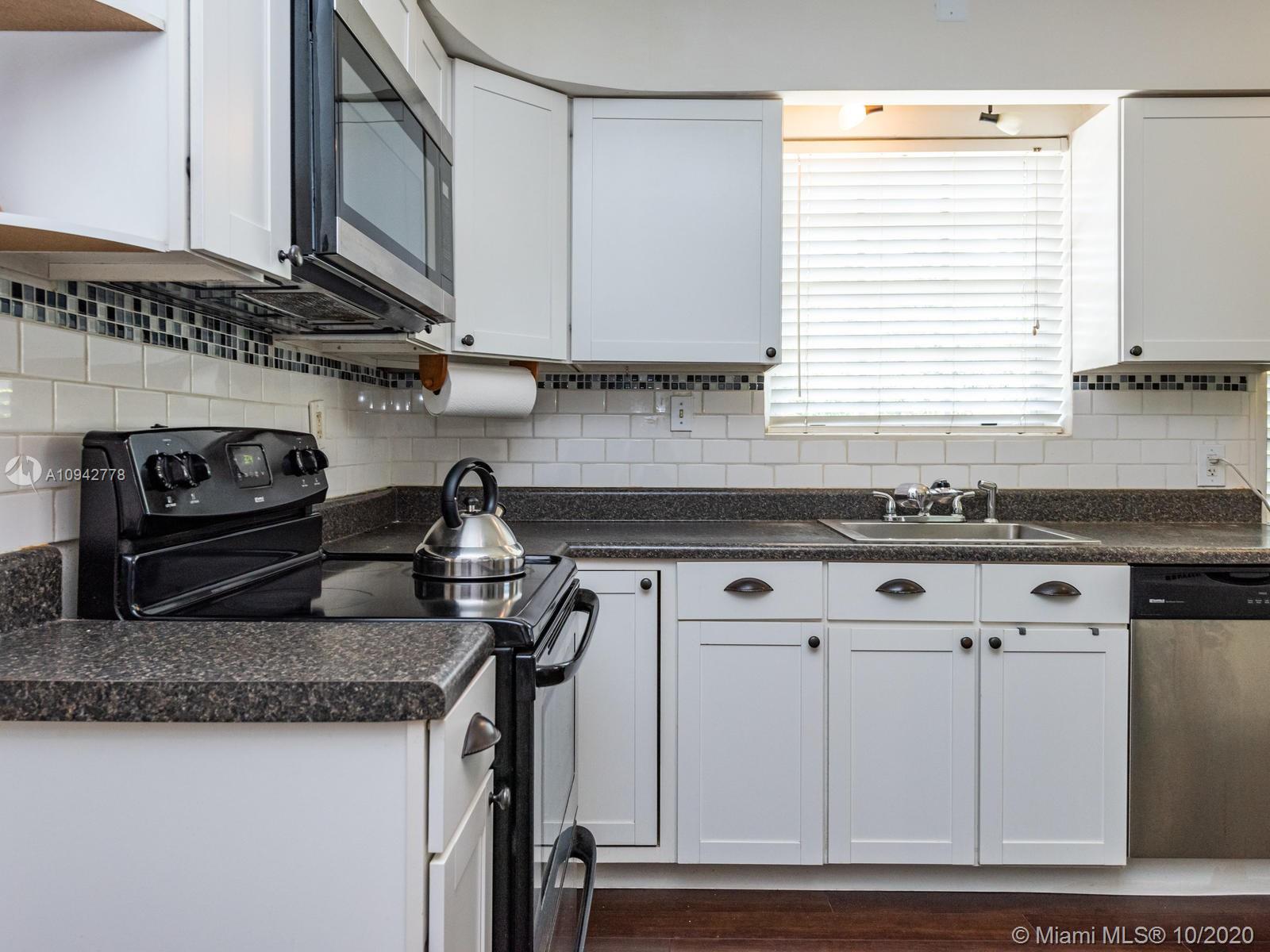 See details / 2130 sq. ft. $ 2020-11-05 0 Photo