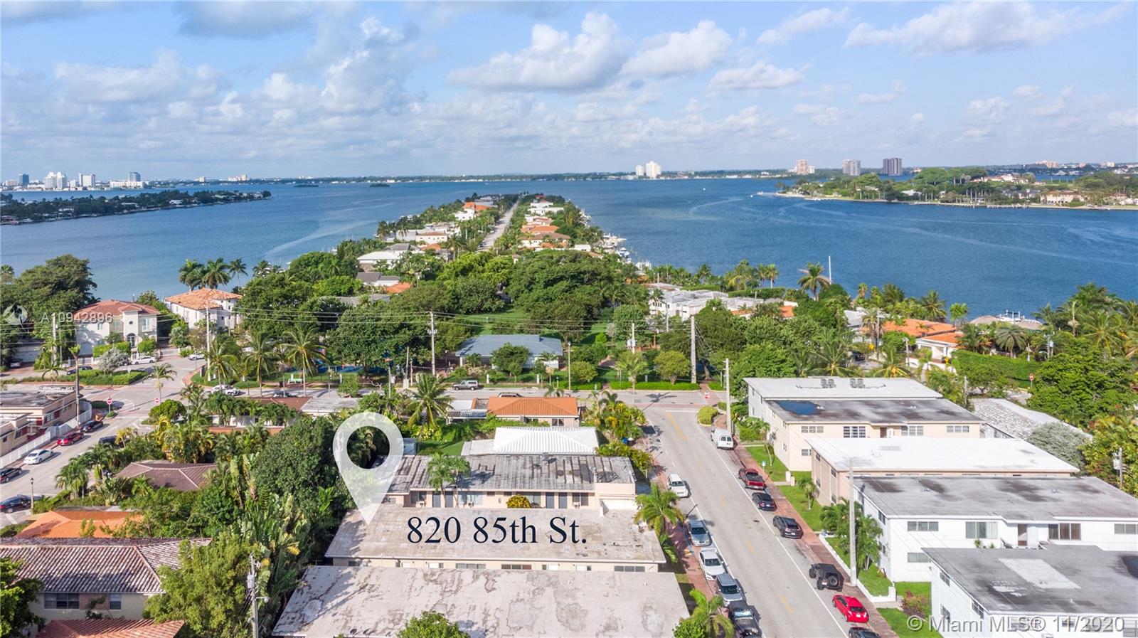 See details / 3686 sq. ft. $ 2020-10-14 0 Photo