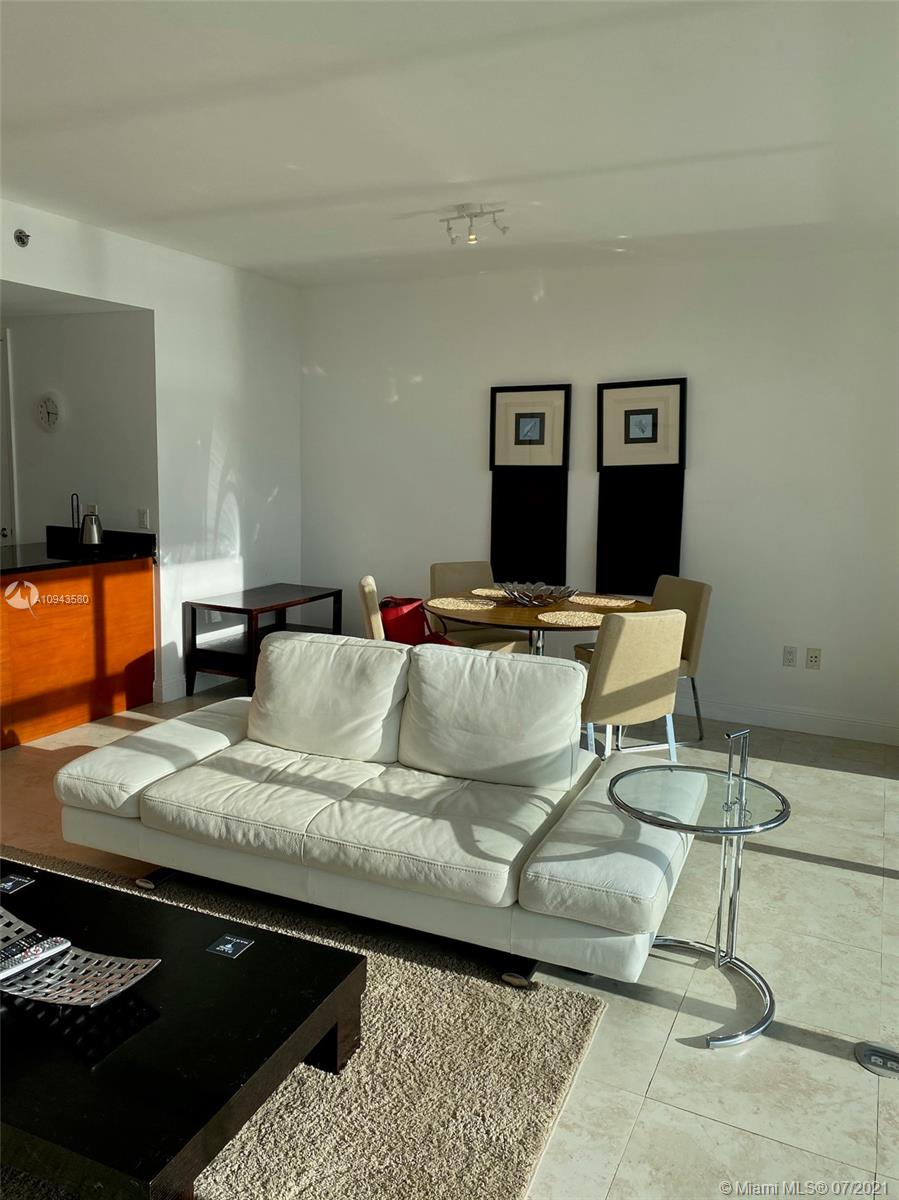 See details 4507 1 / 1 871 sq. ft. $ 2020-10-15 0 Photo