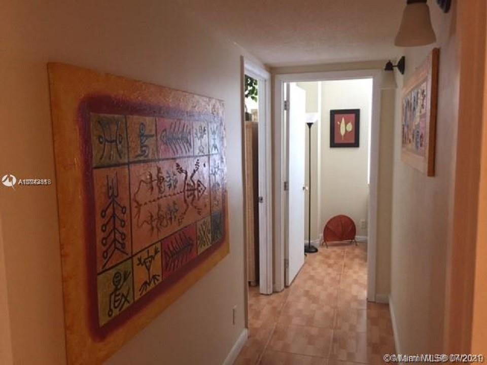 Photo of 3725 Ocean Dr #917, Hollywood, Florida, 33019 -