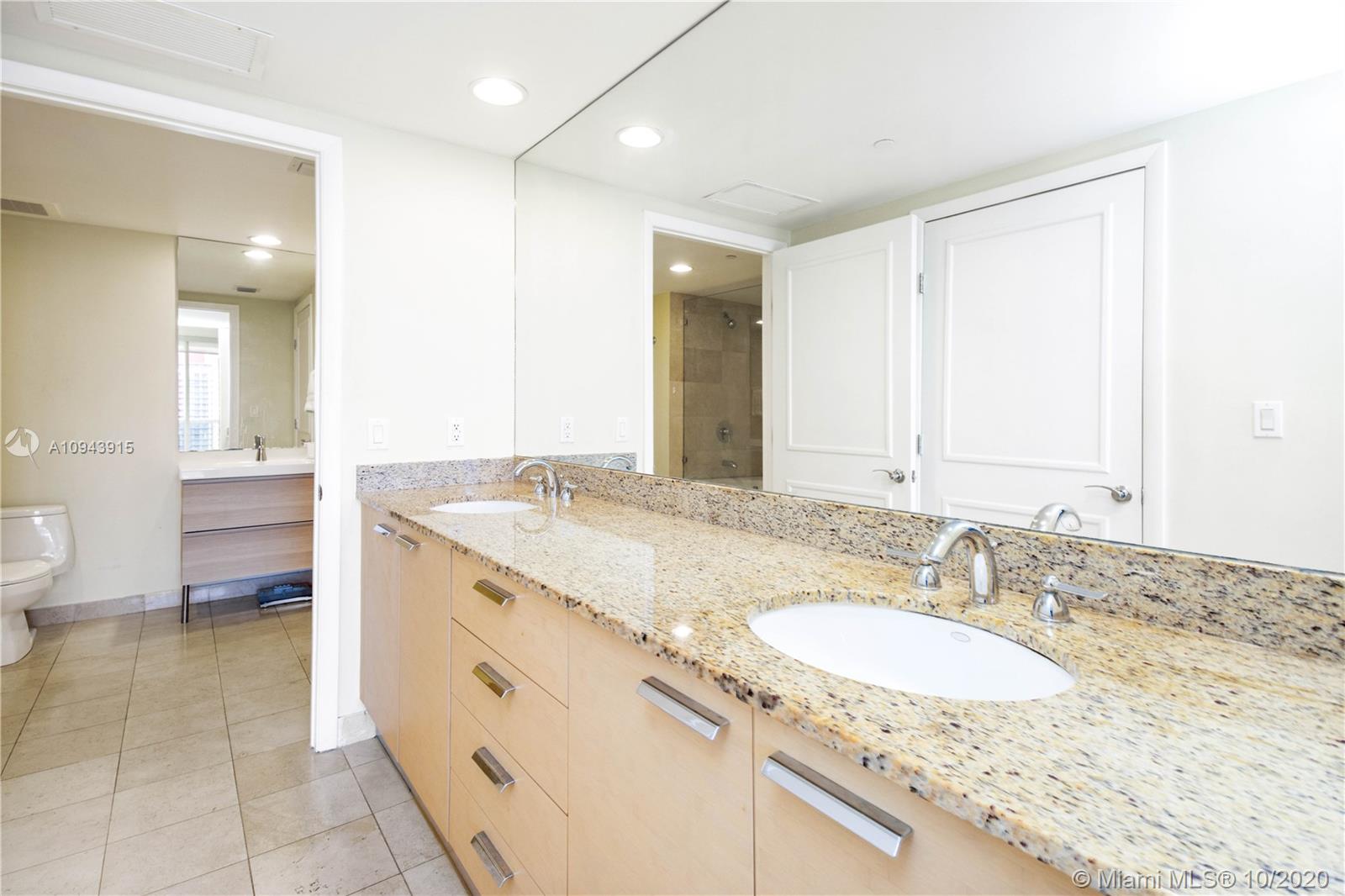 Ver detalles 2609 2 / 1 1086 sq. ft. $ 2020-10-16 0 foto