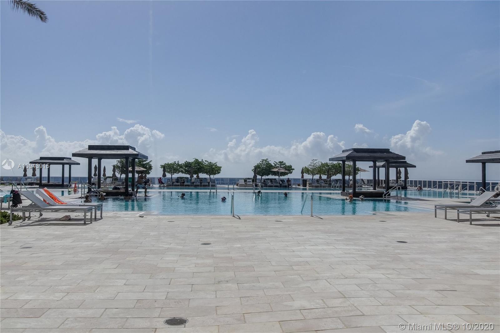 Ver detalles 2609 2 / 1 1086 sq. ft. $ 2020-10-16 0 foto