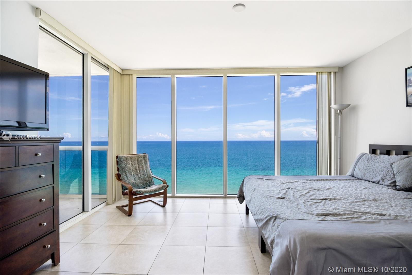 Ver detalles 1501 3 / 4 2065 sq. ft. $ 2020-10-19 0 foto