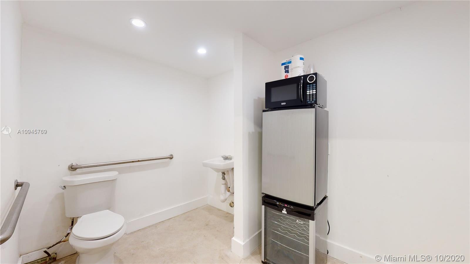 See details / sq. ft. $ 2020-10-20 0 Photo