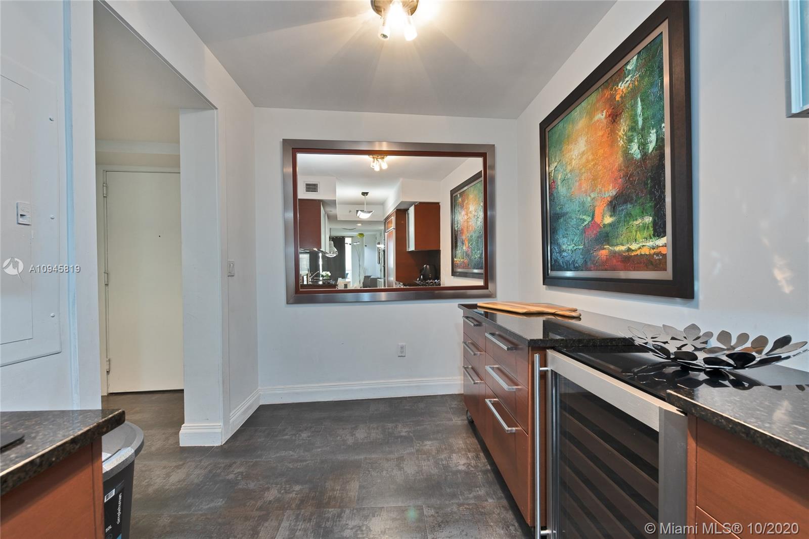 Ver detalles 508 3 / 3 1571 sq. ft. $ 2020-10-23 0 foto