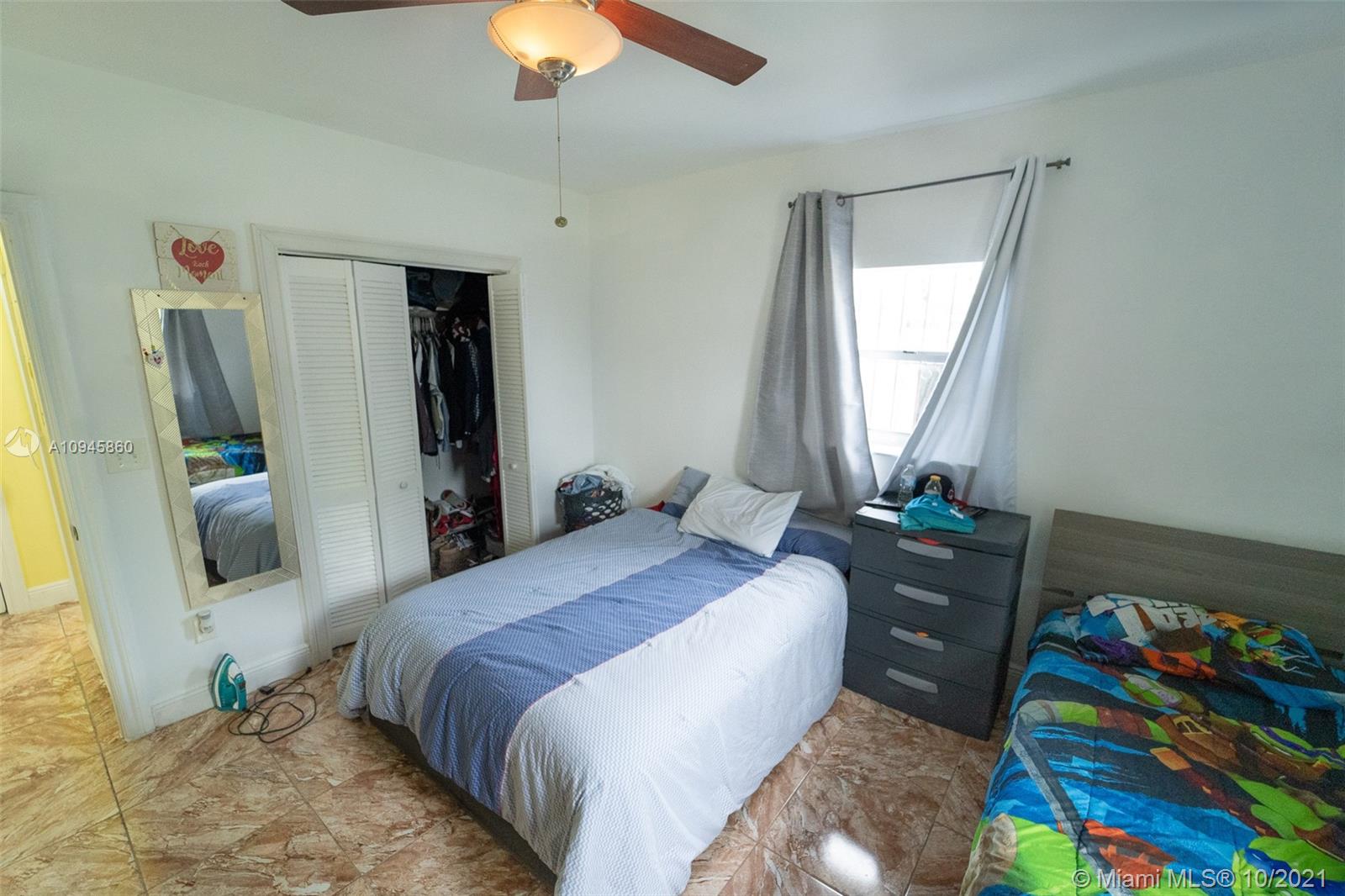 See details / 1200 sq. ft. $ 2020-10-20 0 Photo