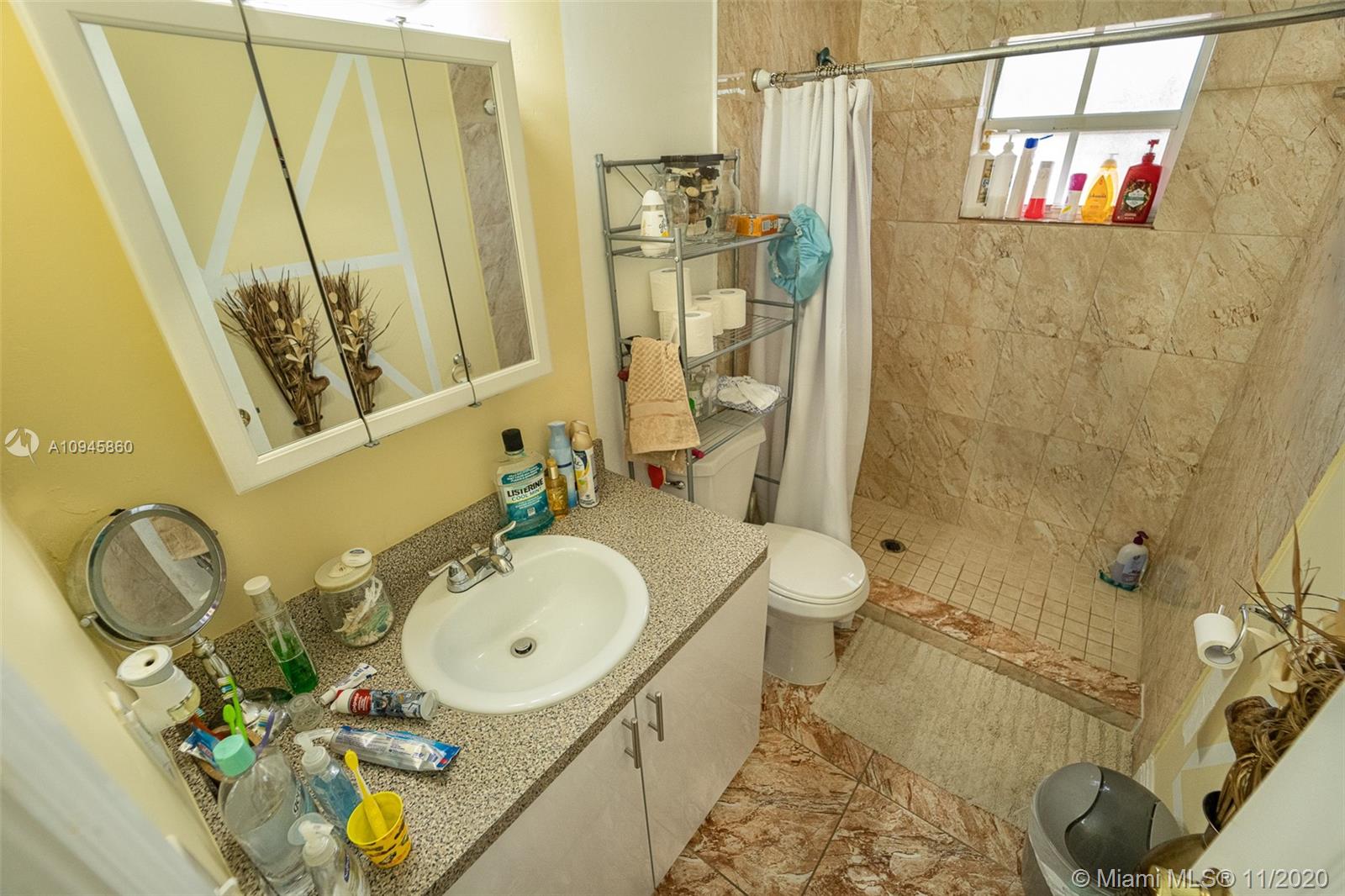 See details / 1200 sq. ft. $ 2020-10-20 0 Photo