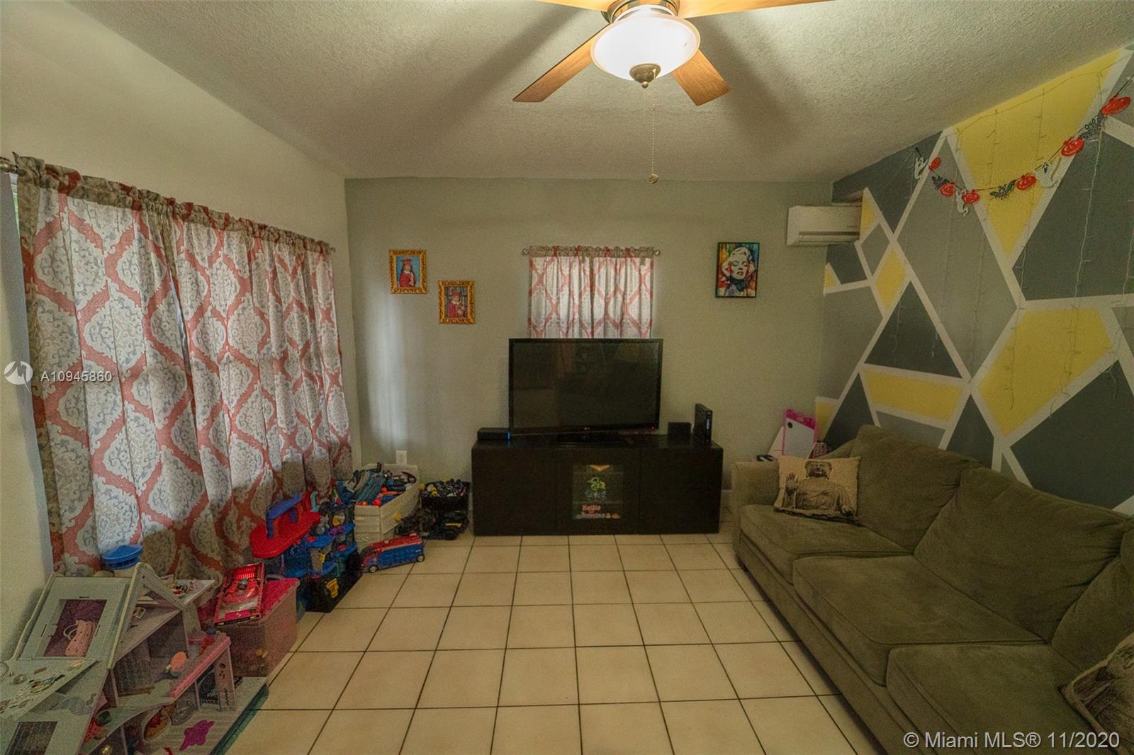 See details / 1200 sq. ft. $ 2020-10-20 0 Photo