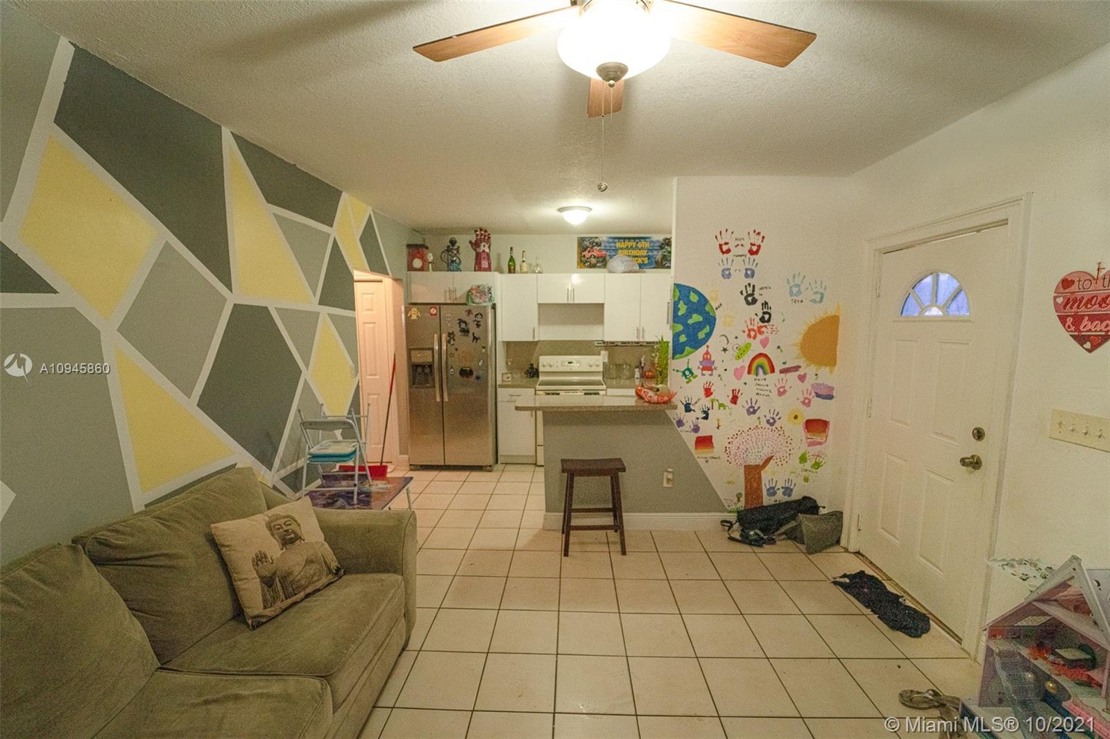 See details / 1200 sq. ft. $ 2020-10-20 0 Photo