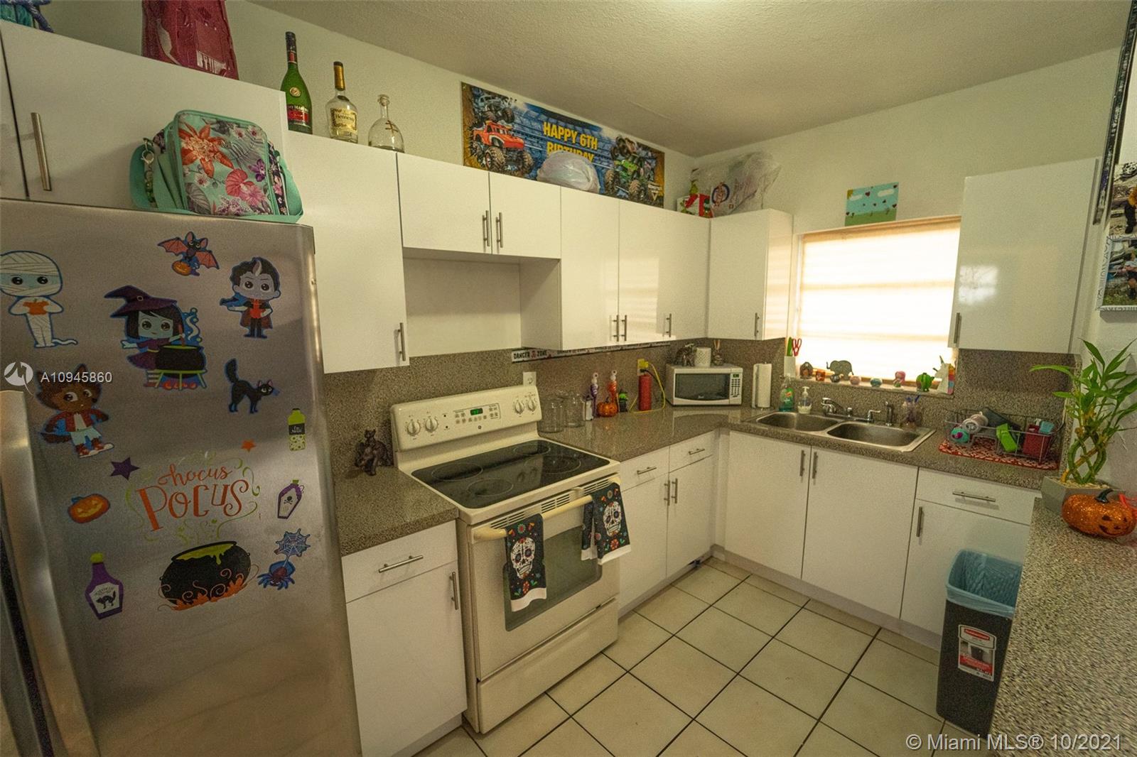 See details / 1200 sq. ft. $ 2020-10-20 0 Photo