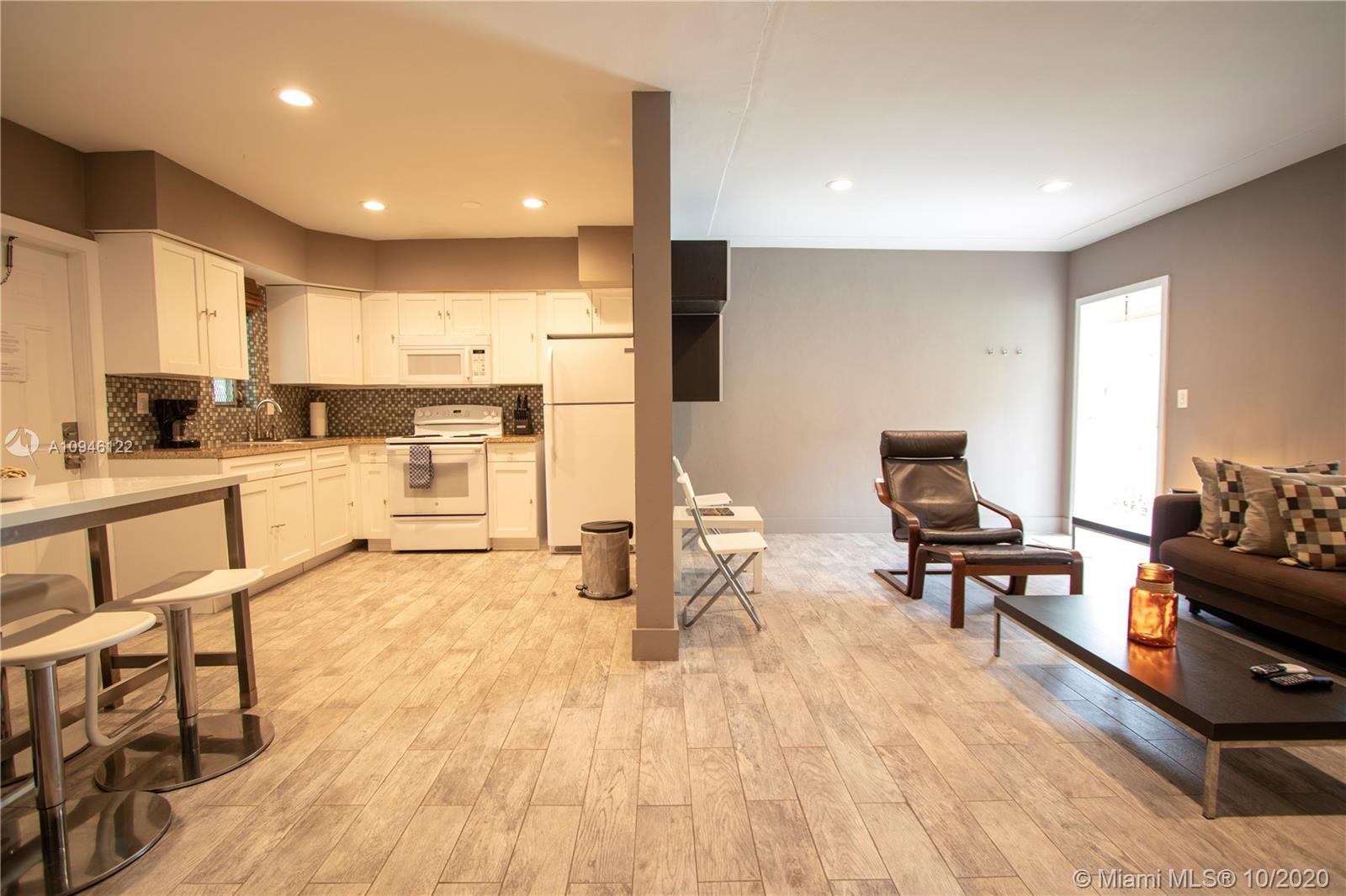 See details / 5292 sq. ft. $ 2020-10-21 0 Photo