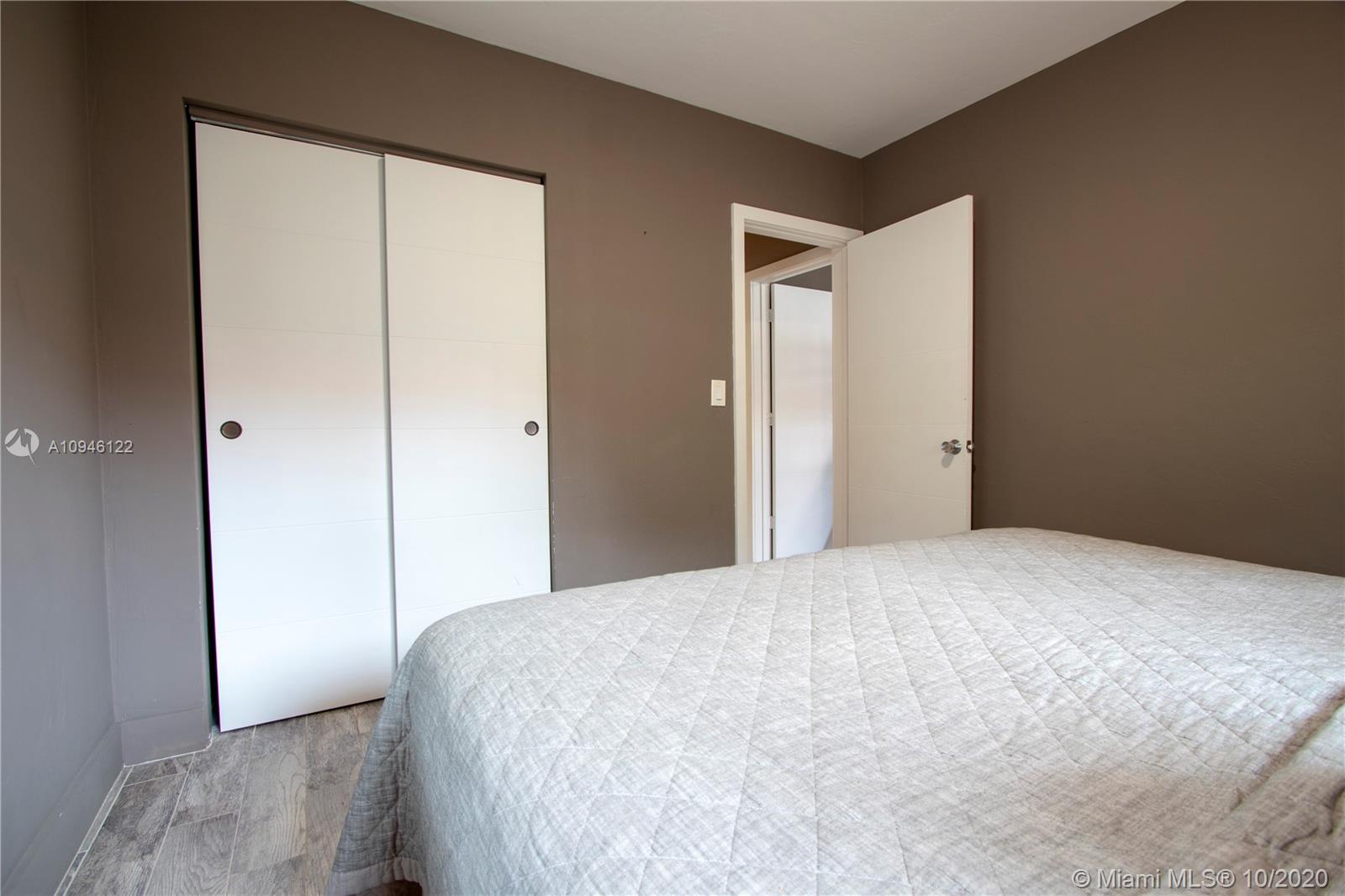 See details / 5292 sq. ft. $ 2020-10-21 0 Photo