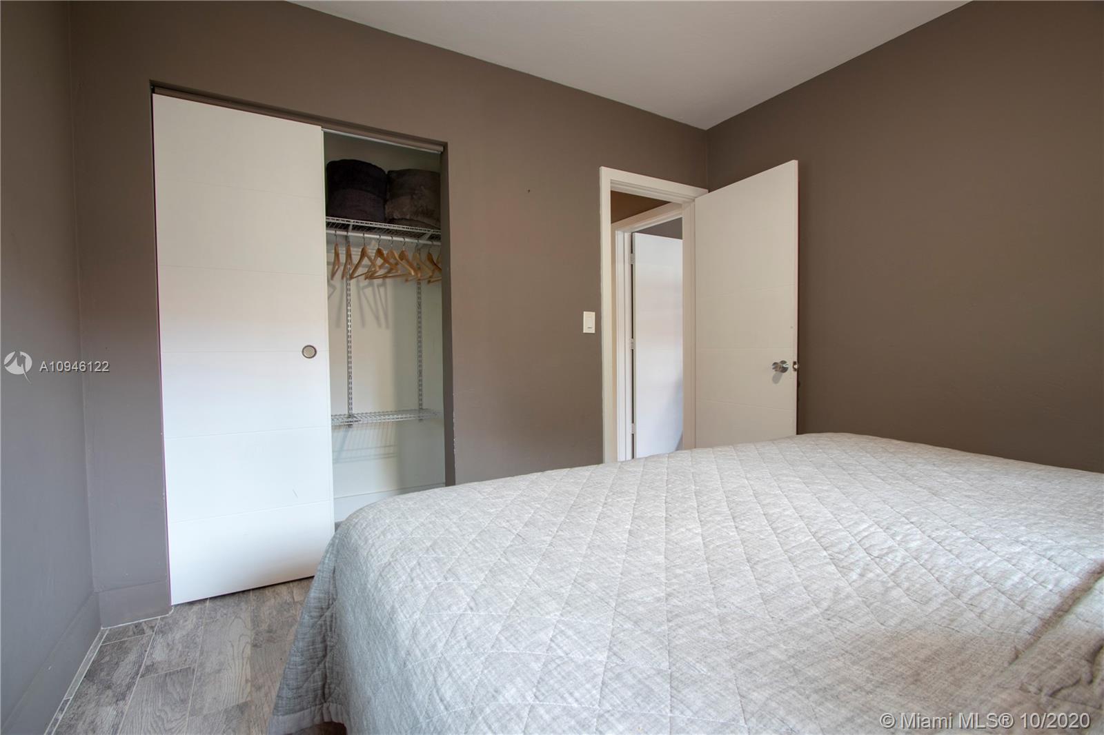 See details / 5292 sq. ft. $ 2020-10-21 0 Photo