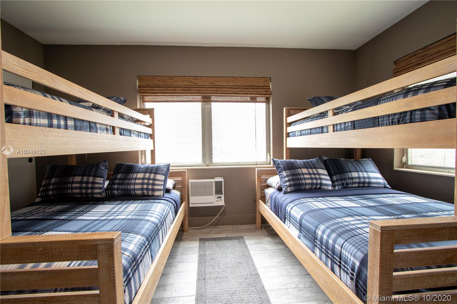 See details / 5292 sq. ft. $ 2020-10-21 0 Photo