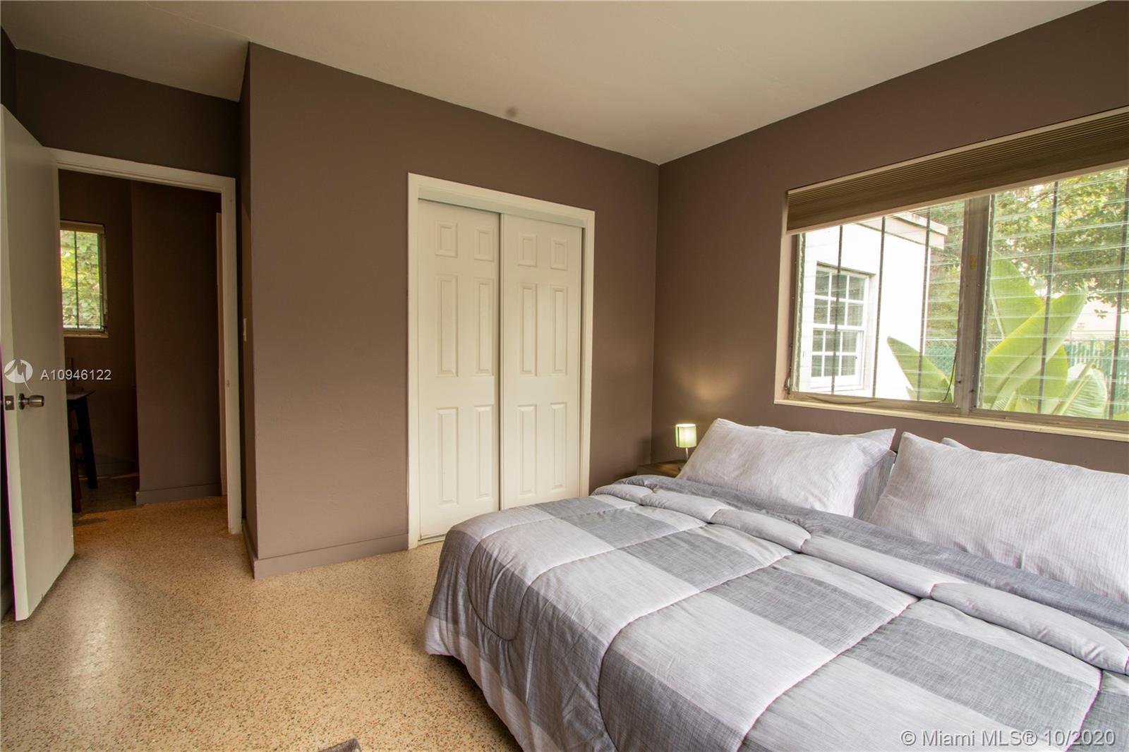 See details / 5292 sq. ft. $ 2020-10-21 0 Photo