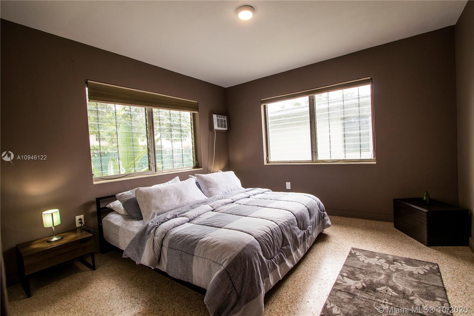 See details / 5292 sq. ft. $ 2020-10-21 0 Photo