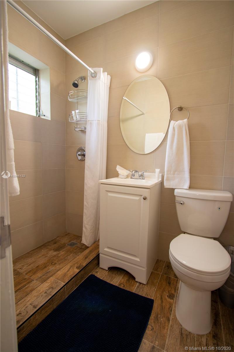 See details / 5292 sq. ft. $ 2020-10-21 0 Photo