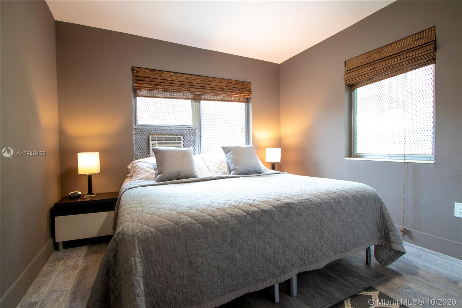 See details / 5292 sq. ft. $ 2020-10-21 0 Photo