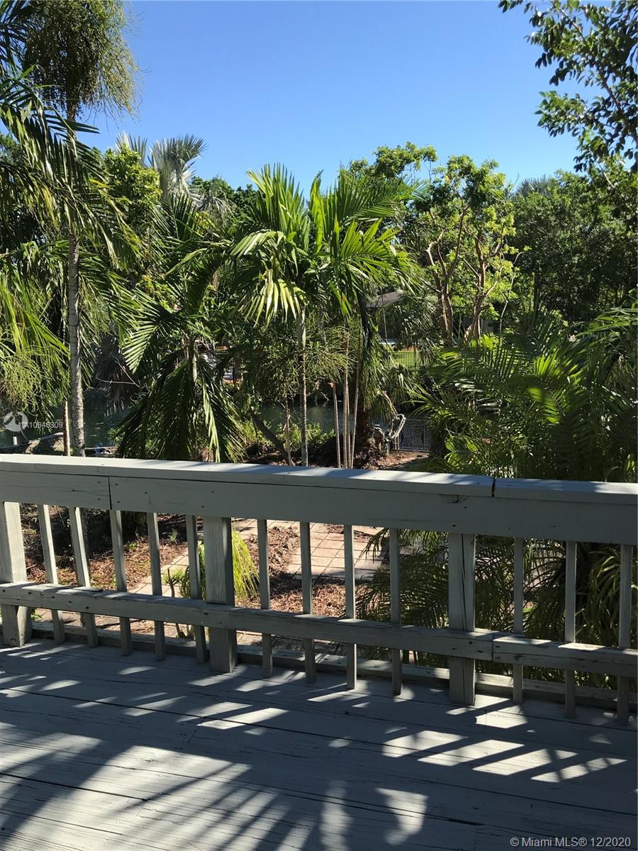 See details / 4298 sq. ft. $ 2020-10-21 0 Photo
