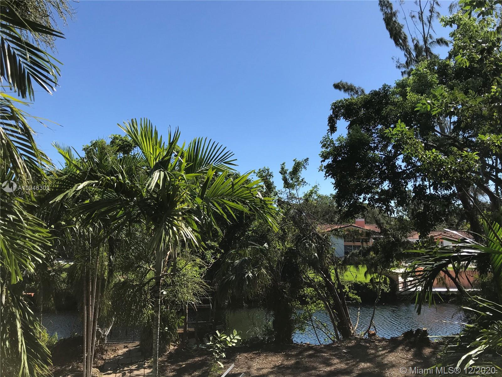 See details / 4298 sq. ft. $ 2020-10-21 0 Photo