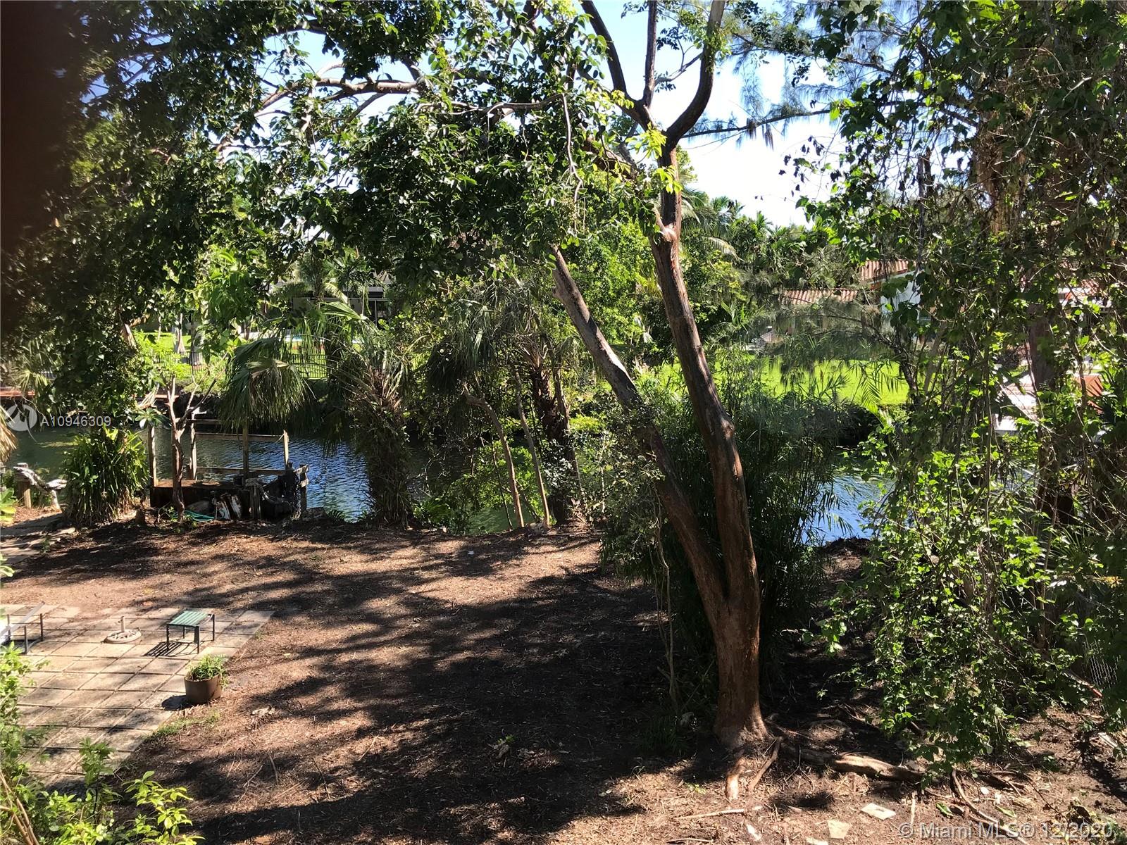 See details / 4298 sq. ft. $ 2020-10-21 0 Photo