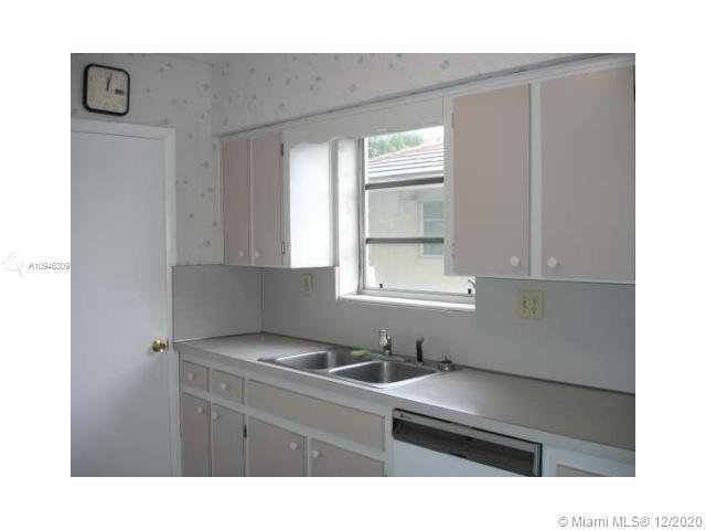 See details / 4298 sq. ft. $ 2020-10-21 0 Photo
