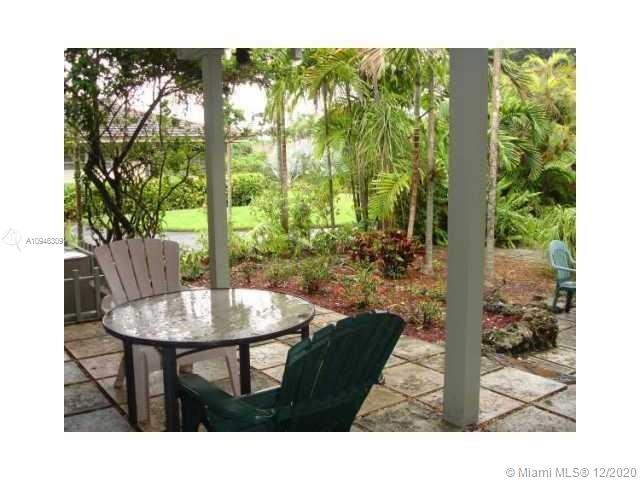 See details / 4298 sq. ft. $ 2020-10-21 0 Photo