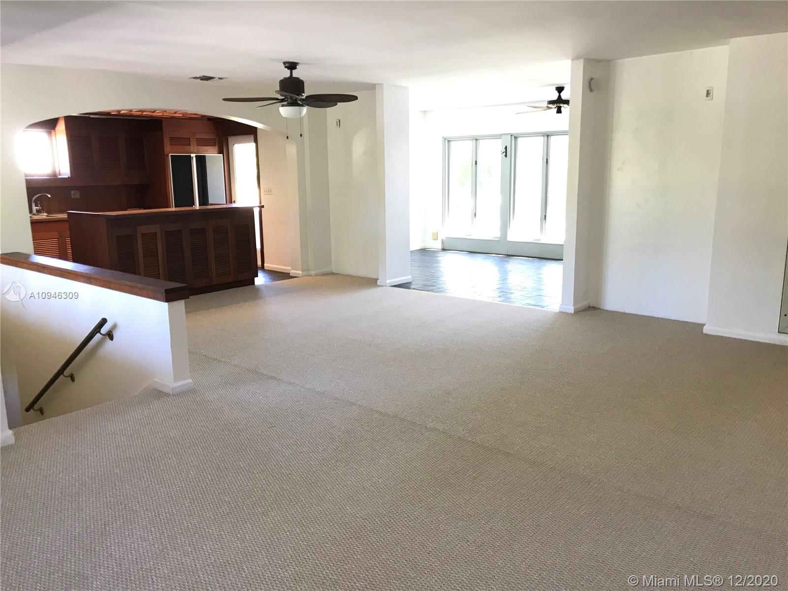 See details / 4298 sq. ft. $ 2020-10-21 0 Photo