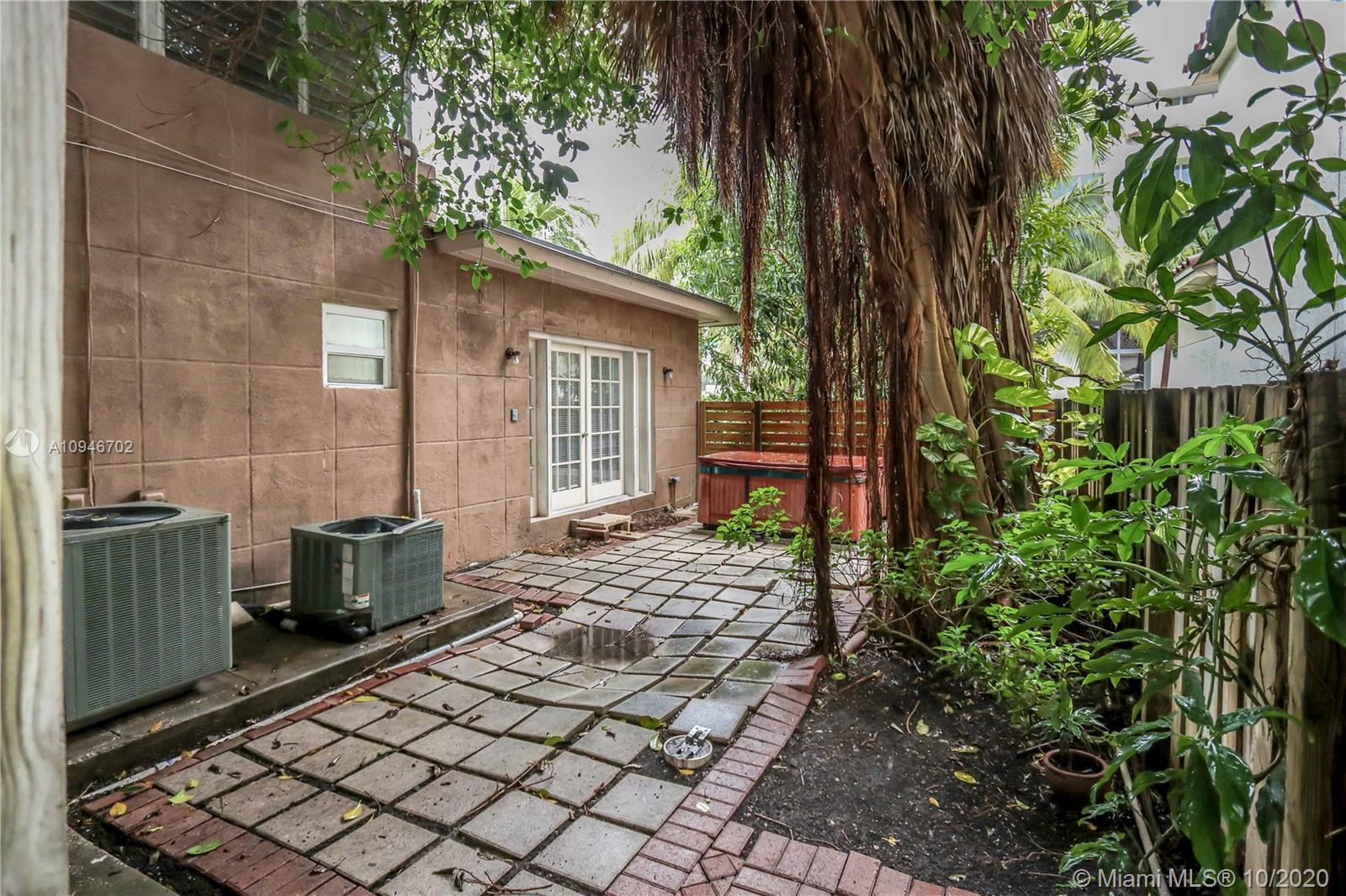 See details / 2813 sq. ft. $ 2020-10-22 0 Photo