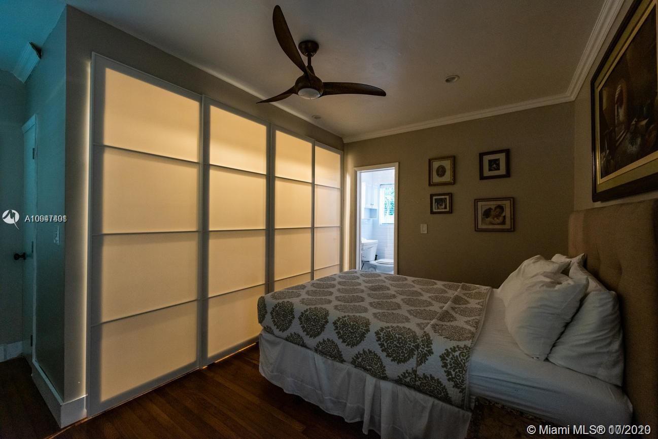 See details / 3100 sq. ft. $ 2020-10-23 0 Photo