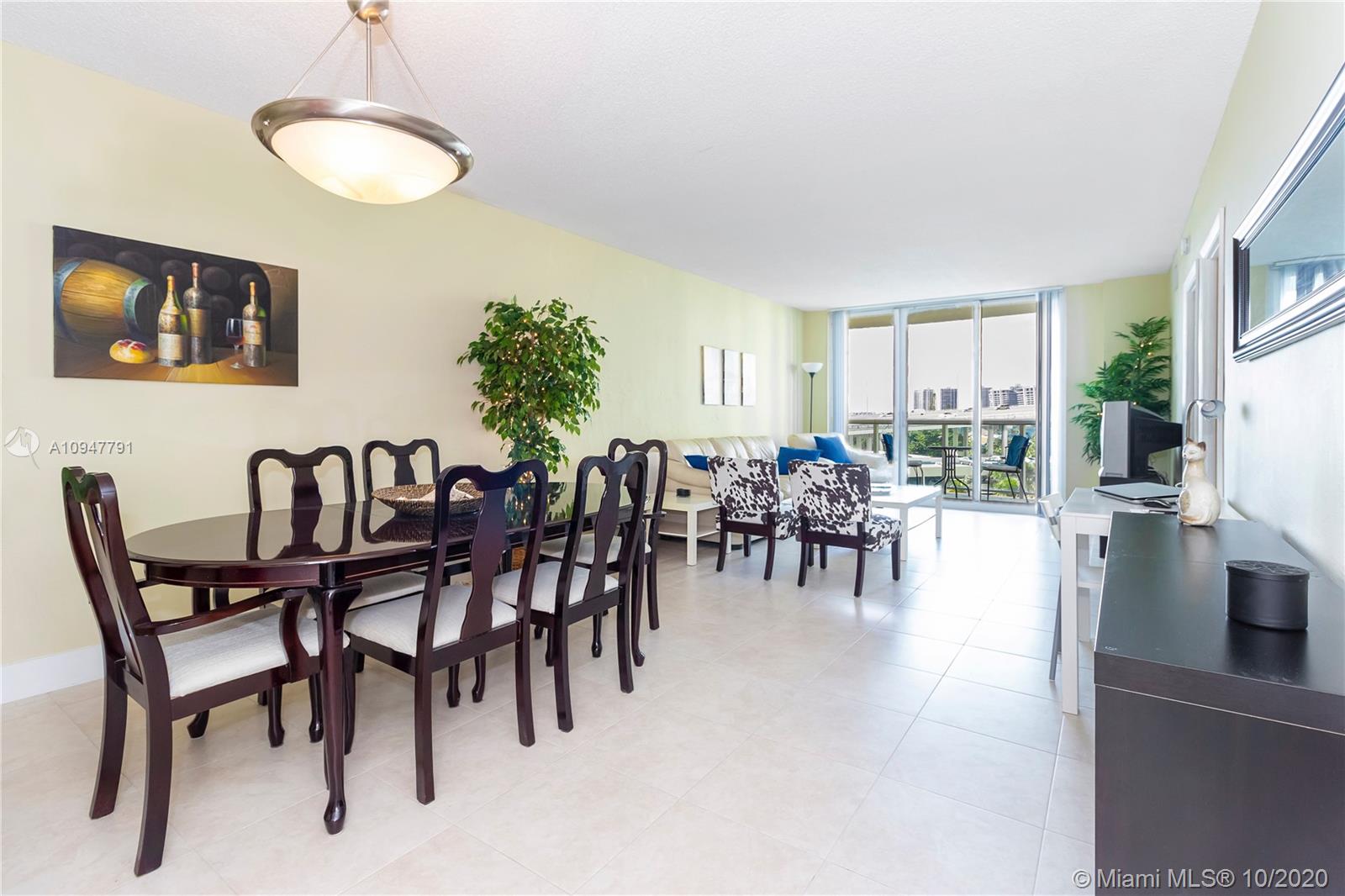 Photo of 19380 Collins Ave #619, Sunny Isles Beach, Florida, 33160 -