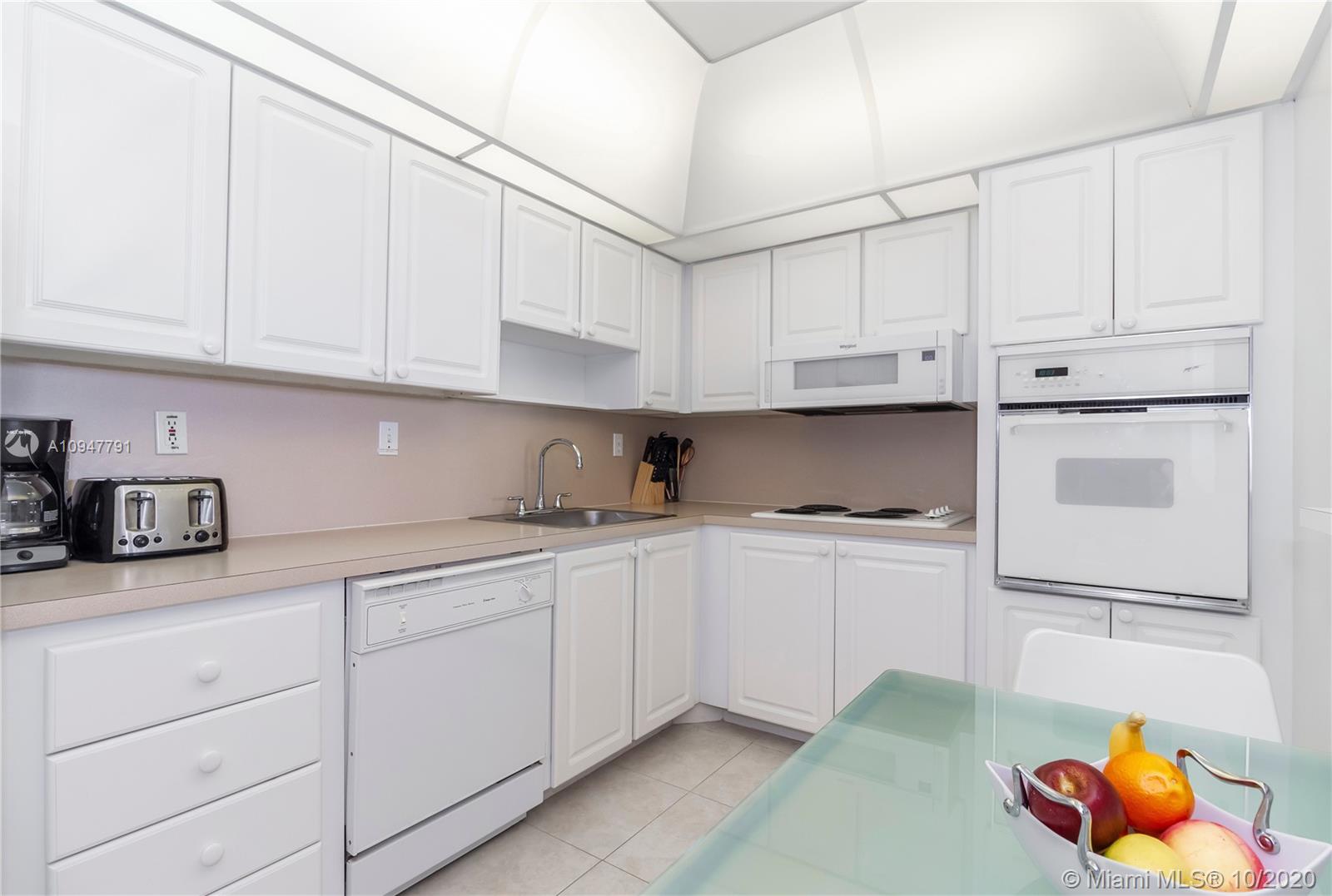 Photo of 19380 Collins Ave #619, Sunny Isles Beach, Florida, 33160 -