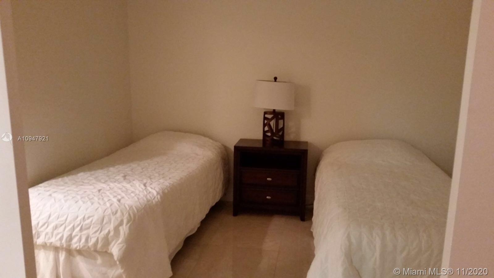 See details 1404 3 / 3 1675 sq. ft. $ 2020-11-02 0 Photo