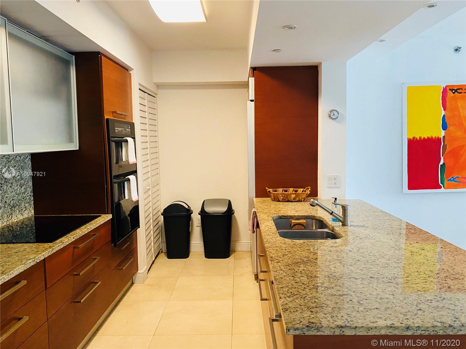 See details 1404 3 / 3 1675 sq. ft. $ 2020-11-02 0 Photo