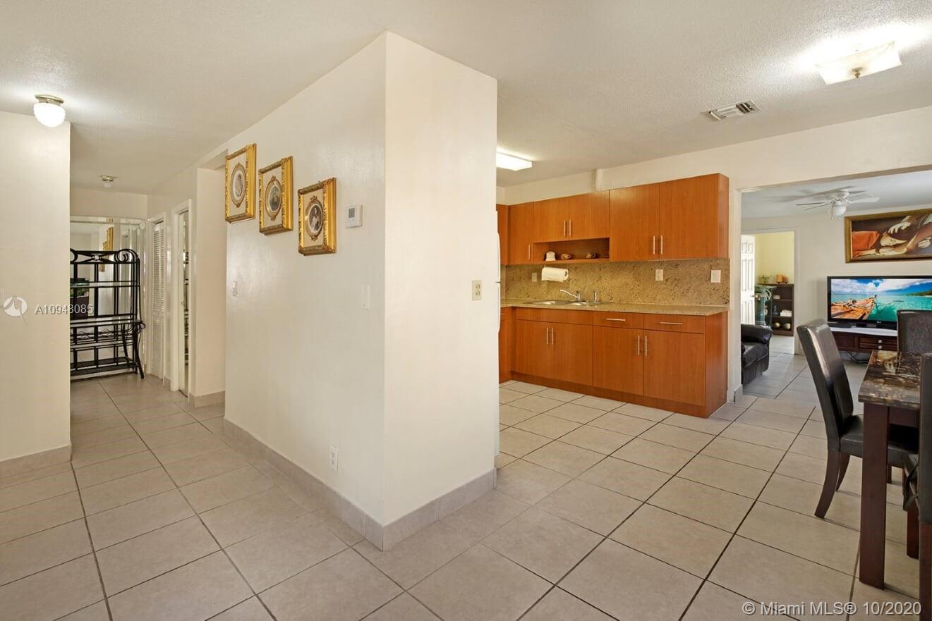 See details / 2770 sq. ft. $ 2020-10-26 0 Photo