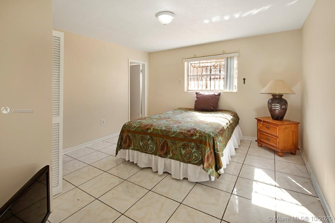 See details / 2770 sq. ft. $ 2020-10-26 0 Photo