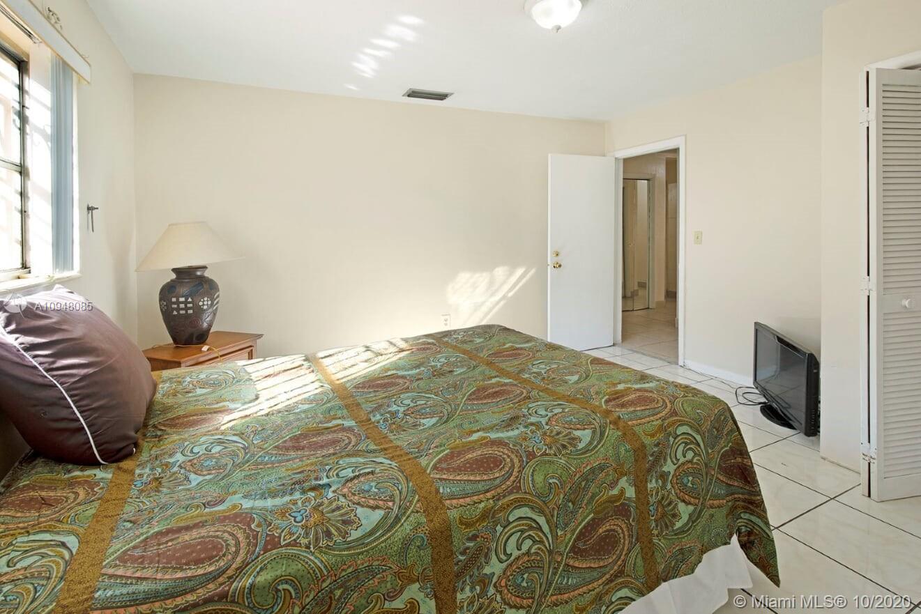See details / 2770 sq. ft. $ 2020-10-26 0 Photo