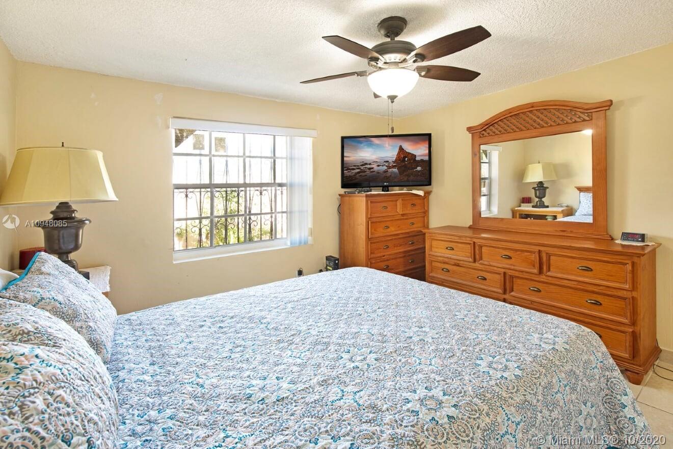 See details / 2770 sq. ft. $ 2020-10-26 0 Photo