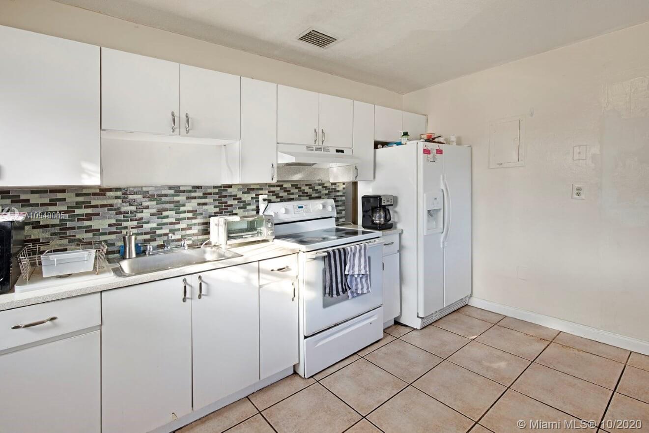 See details / 2770 sq. ft. $ 2020-10-26 0 Photo
